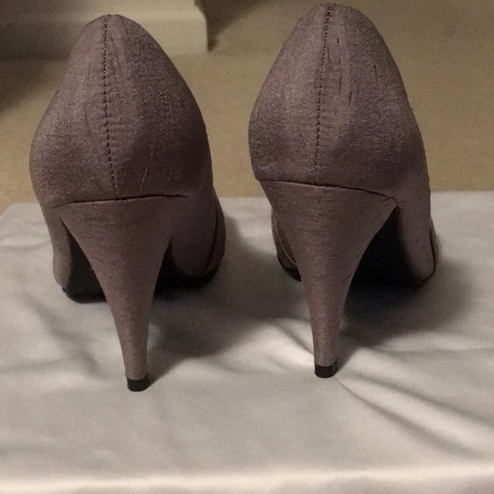 Shoes - Picture 4 of 5